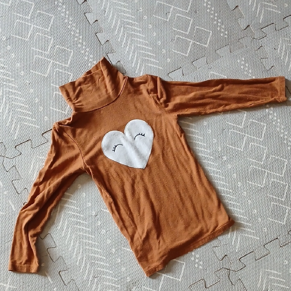 Hestra Tan Long Sleeve with Heart Motif